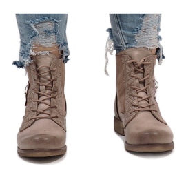 Pink boots with a pin F2322 multicolored 1