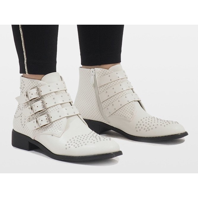 White boots with HQ909 studs 1