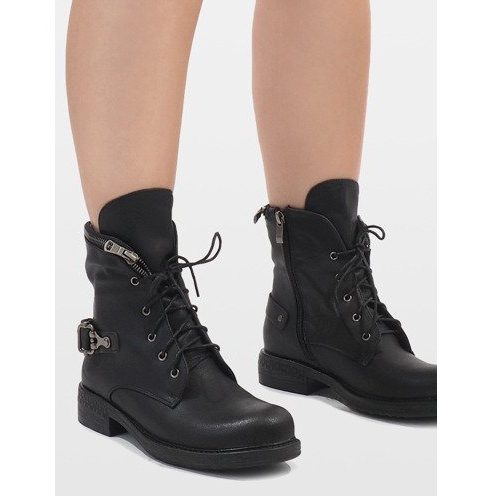 Black CLS-32 lace-up boots 1