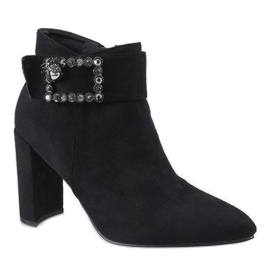Black insulated boots 58-579 1
