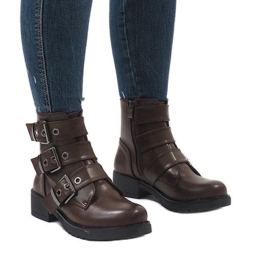 Camel boots QTY-002 brown 1