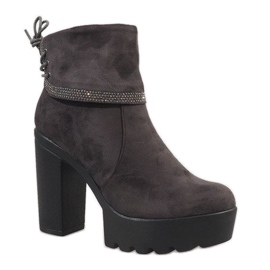 Insulated gray boots on the post S80 grey 1