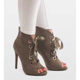 Open boots on a high heel 680-32 green 2