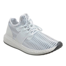 White men's sports shoes S33 1