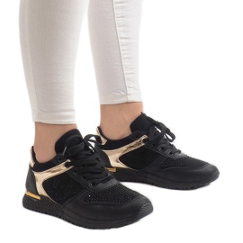 Black LR88010 trainers 1