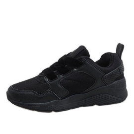 520-7 black sports shoes 2