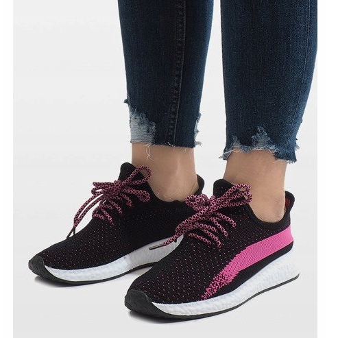 Black sports shoes 6751-Y 1