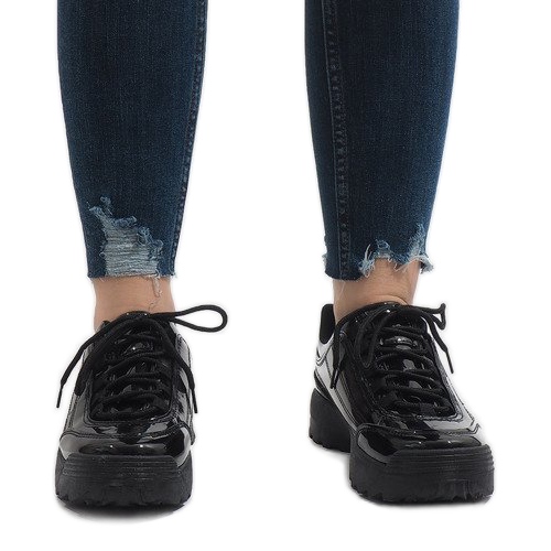 Black fashionable sports shoes 82017 2