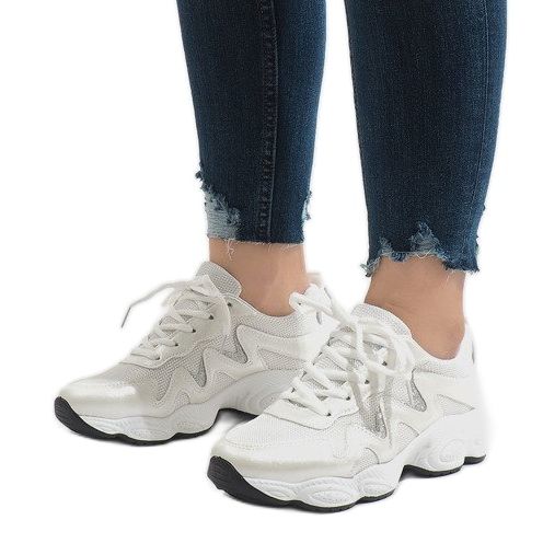 White fashionable sports shoes KB-153 1 White fashionable sports shoes KB-153 1