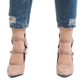 Pumps on a pin 6613-5 beige 2