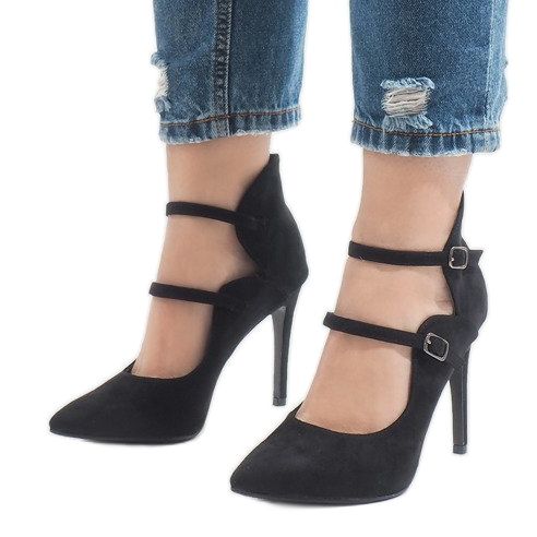 Black boots on a high heel 6613-5 1