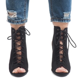 Black open boots on a heel 1610-22 2