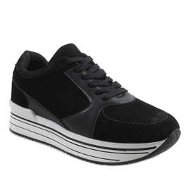 Black sports shoes 6261 1