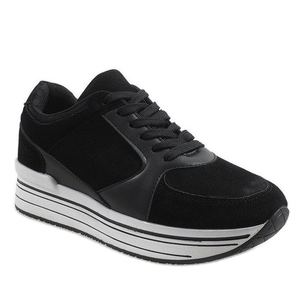 Black sports shoes 6261 1