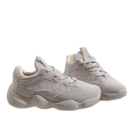 2018-13 beige sports shoes 1