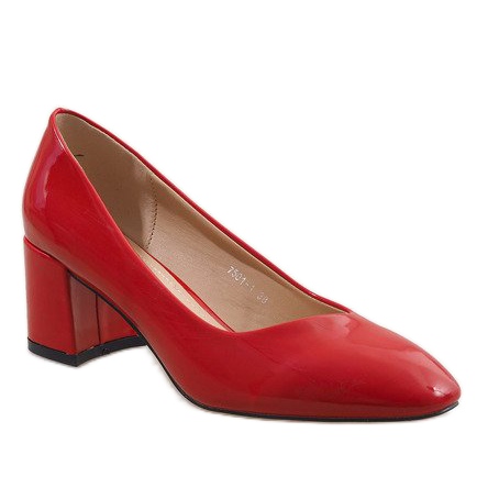 Red lacquered pumps on the 7501-1 post 1