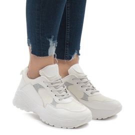 White sports shoes BY-080 1
