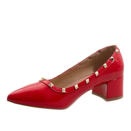 Black lacquer pumps on the X-70 pillar red 1