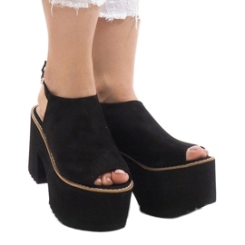 Black sandals on a massive B8290 block 1