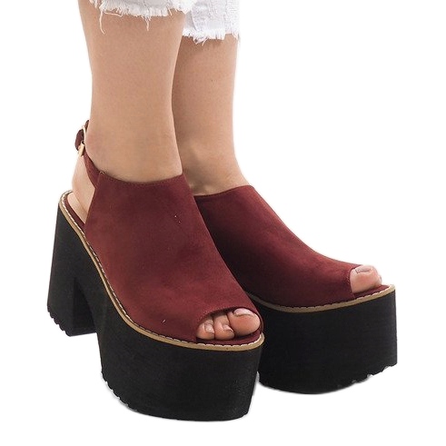Burgundy sandals on a massive B8290 block red multicolored 1