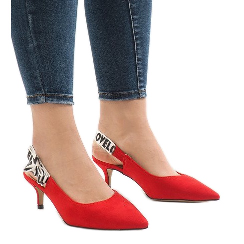 Red pumps on a HD-33 heel 1