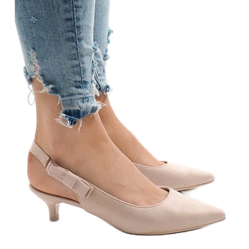 Beige pumps on a B-43 heel 1