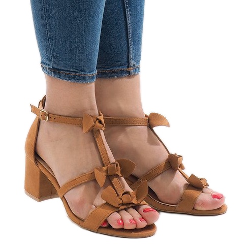 Camel high-heeled sandals EL-107 brown 1