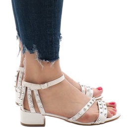 White high-heeled sandals 77-11 1