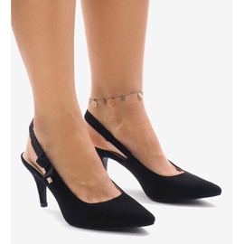 Black pumps on a heel with an elastic F013 1