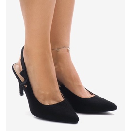 Black pumps on a heel with an elastic F013 2