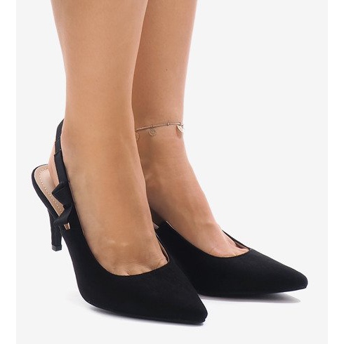 Black pumps on a heel with an elastic F013 2
