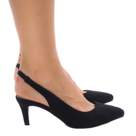 Black pumps on a heel with an elastic band 16337-242 1