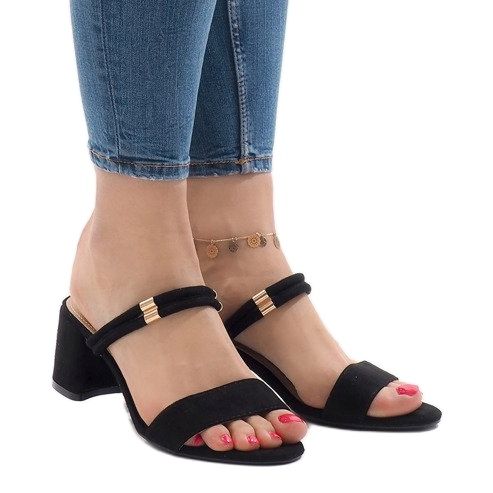 Black M806 high heels 2