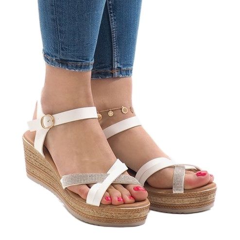 White sandals on the WS8816 platform 1