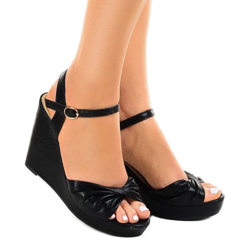 Black shiny wedge sandals JM-M215M 1