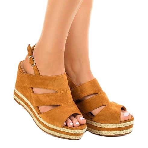 Brown espadrilles on a wedge FG6 1