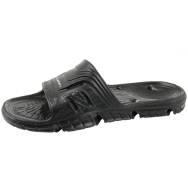 New Balance M SD104BS black 1