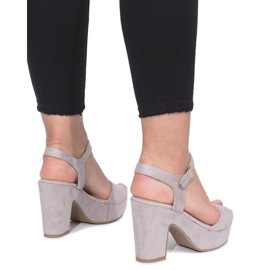 Gray sandals from the Boiset post grey 1