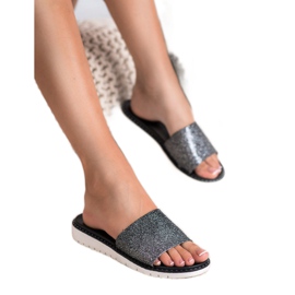 Fashionable Shiny Slippers black 2 Fashionable Shiny Slippers black 2