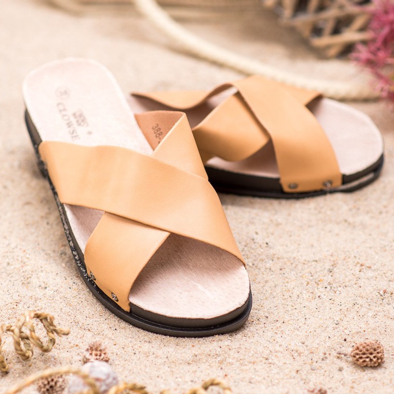 Clowse Beige Slippers 1