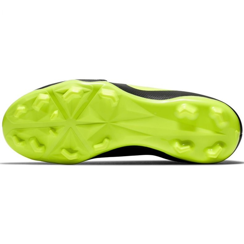 Nike Phantom Venom Club Fg Jr AO0396 007 soccer shoes black 2 Nike Phantom Venom Club Fg Jr AO0396 007 soccer shoes black 2