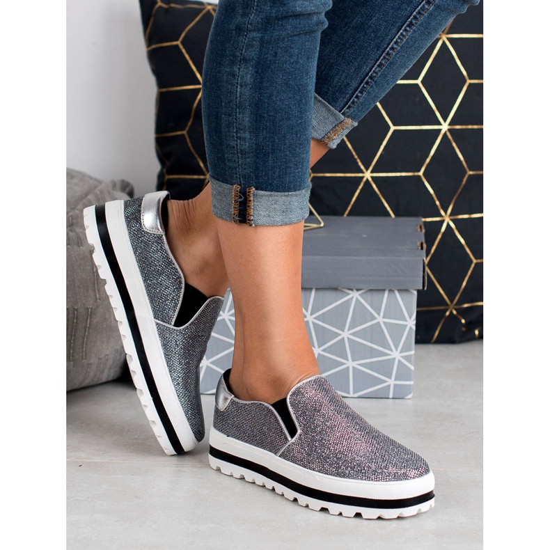 SHELOVET Light Slipons On The Platform black grey 2