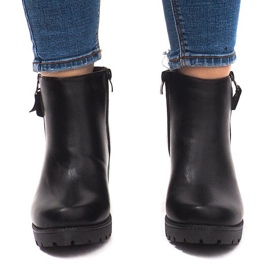 Warm Boots On A Post 3045-3 Black 2