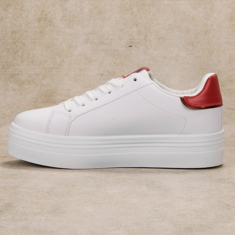 SHELOVET Fashionable Sports Shoes white red 1 SHELOVET Fashionable Sports Shoes white red 1