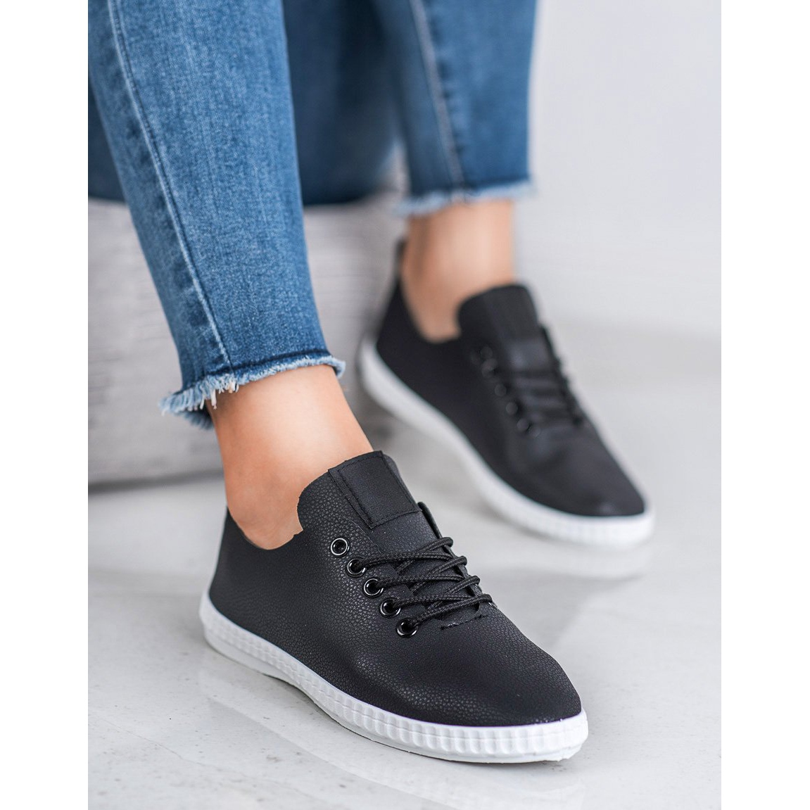 Eco Leather Sneakers black - KeeShoes