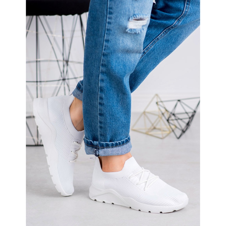 SHELOVET Slip-on Sports Shoes white 2