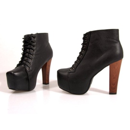 Boots Solid On Heel K764 Black 1