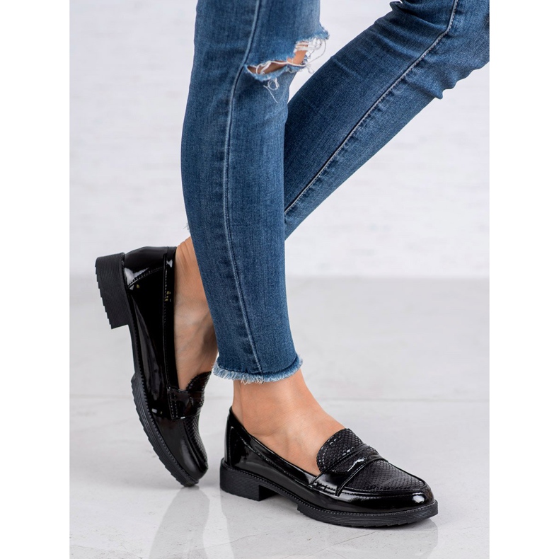 Bestelle Lacquered loafers black 2