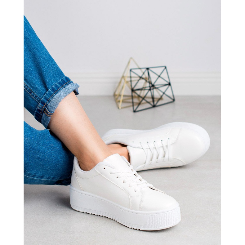 SHELOVET Sports Shoes On The Platform white 2 SHELOVET Sports Shoes On The Platform white 2