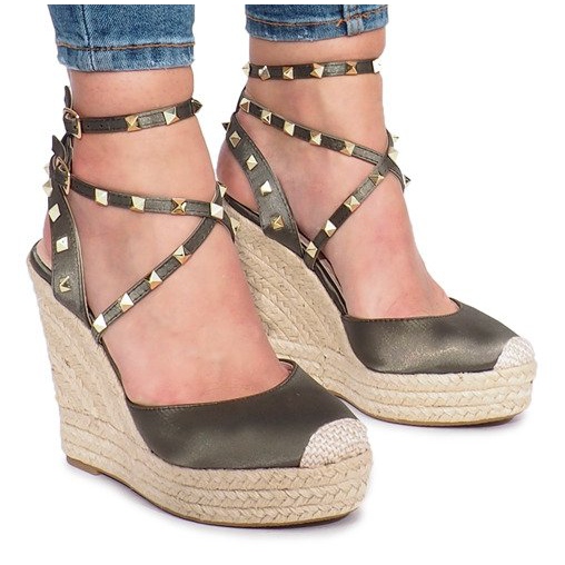 Green espadrilles on Hella's wedge 1
